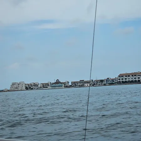 L'espadon Du Port, Air Conditioning, Terrace, Sea, 5 People Port-la-Nouvelle