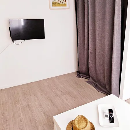 L'espadon Du Port, Air Conditioning, Terrace, Sea, 5 People * Port-la-Nouvelle
