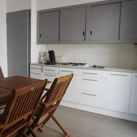 L'espadon Du Port, Air Conditioning, Terrace, Sea, 5 People *