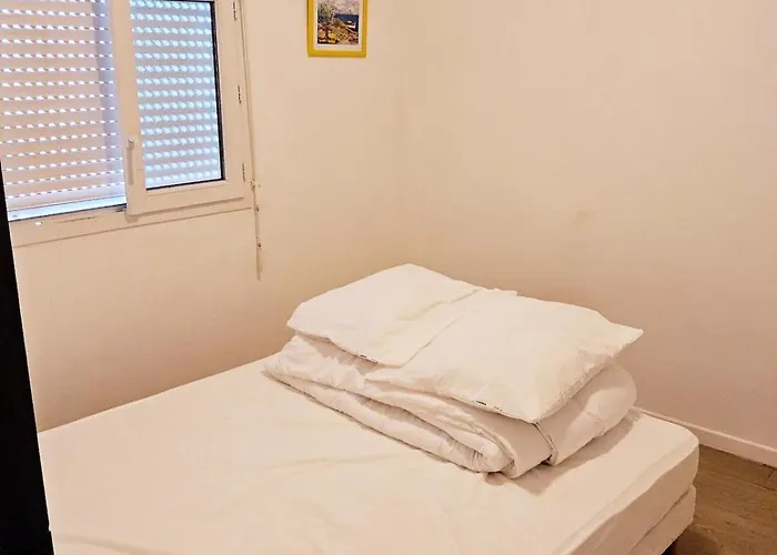 Apartment L'espadon Du Port, Air Conditioning, Terrace, Sea, 5 People